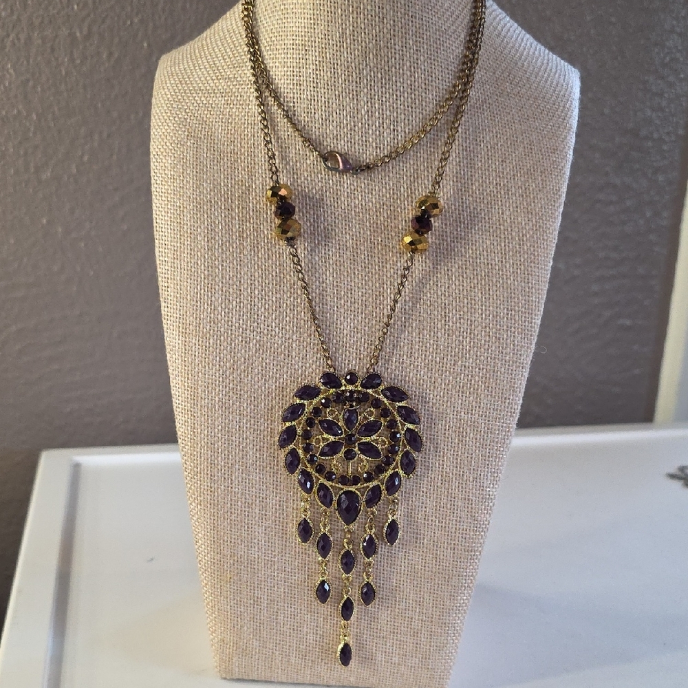Vintage-style Gold-tone And Purple Cascading Rhinestone Pendant - Picture 1 of 6